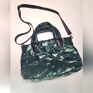 Green puffer bag